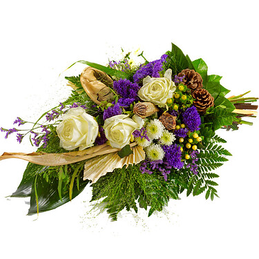 Sympathy Bouquet in cream-violette