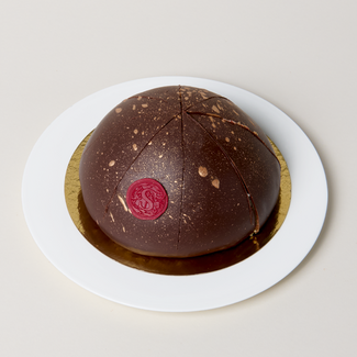 Dessert Truffle Cake Parisian Style