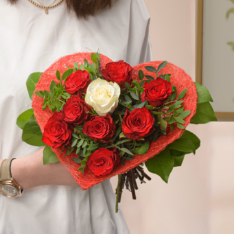 Rosenstrauß Amore mit Vase