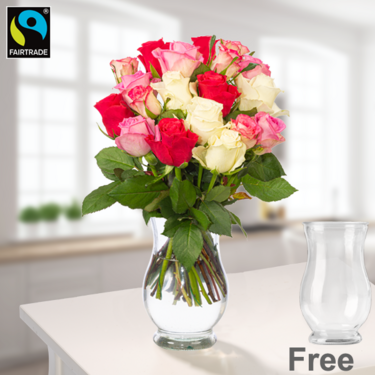 freshly tied Bunch of roses Zuckerwatte with vase