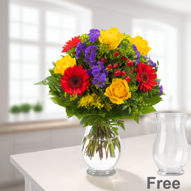 freshly tied Flower Bouquet Blütenfee with vase