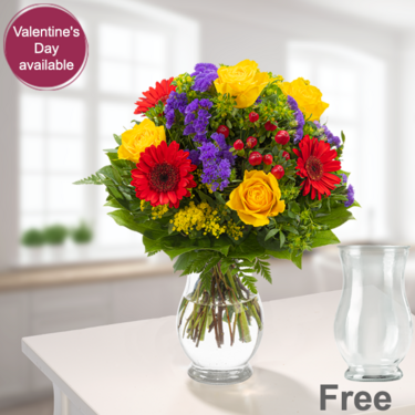 freshly tied Flower Bouquet Blütenfee with vase