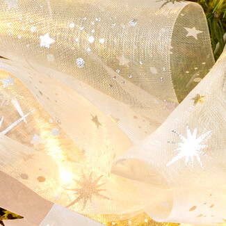 Weihnachtsbaum Sternenglanz mit Lichterkette & mit Ferrero Giotto 3er