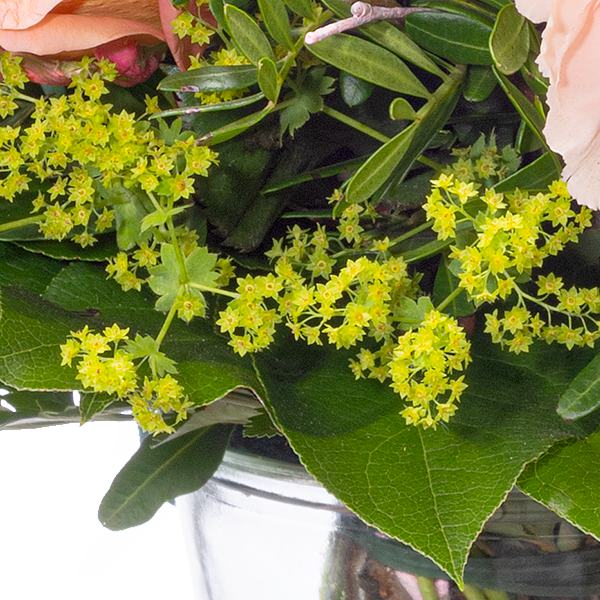 Blumenstrauß Frühlingsherz mit Vase & 2 Ferrero Rocher