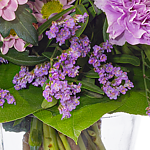 Blumenstrauß Frühlingszeit mit Vase