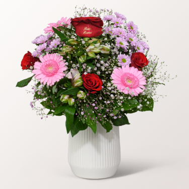 Blumenstrauß „Beste Mama“ mit Vase & Ferrero Giotto 3er