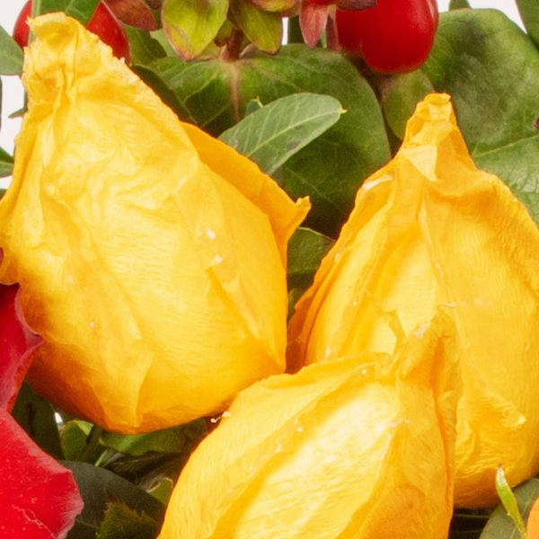 Blumenstrauß Blütengold mit Halloren Kugeln & Vase