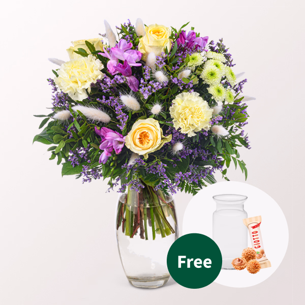 Flower Bouquet Landleben with vase & Ferrero Giotto