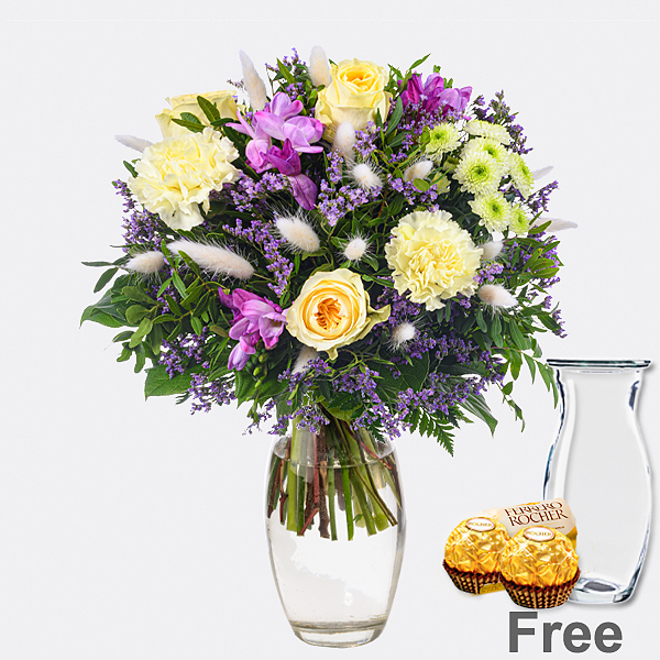 Flower Bouquet Landleben with Vase & 2 Ferrero Rocher