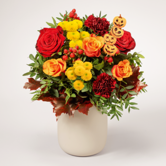 freshly tied Flower Bouquet Happy Halloween with vase & 3 Ferrero Giotto & Teaballs