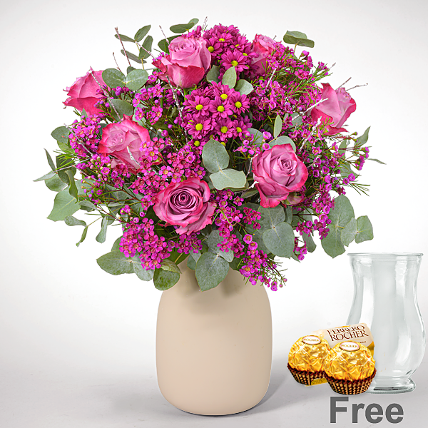 Flower Bouquet Winterkind with vase & 2 Ferrero Rocher