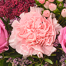 Blumenstrauß Lebensfreude mit Vase & Ferrero Raffaello
