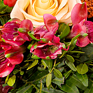 Blumenstrauß Herbsterwachen mit Vase & 2 Ferrero Rocher