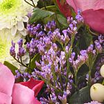 Blumenstrauß Frühlingsblüte mit Vase & 2 Ferrero Rocher