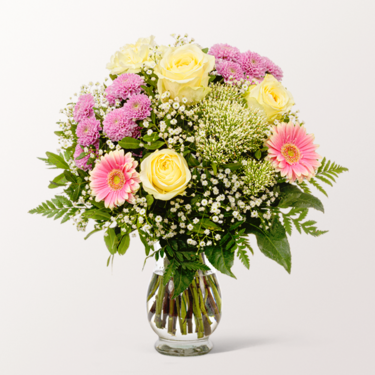Blumenstrauß Blumenfreude mit Vase & Ferrero Giotto 3er