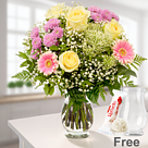 Flower Bouquet Blumenfreude mit vase & Ferrero Raffaello