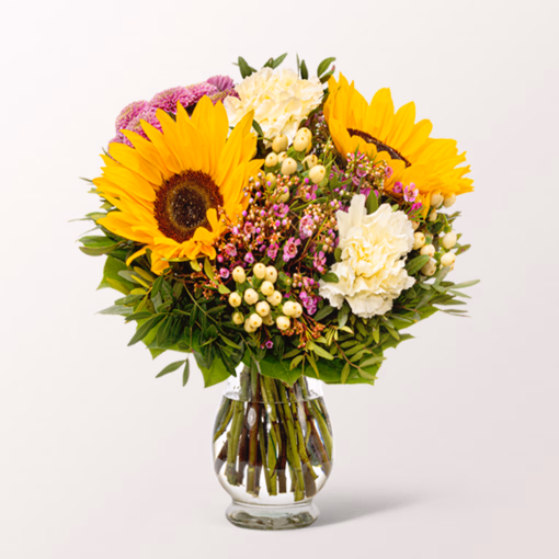Blumenstrauß Herzenswärme mit Vase & Ferrero Giotto 3er
