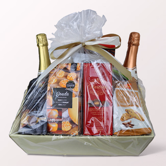 Gift Box Champagne and Nibbles