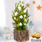 Weihnachtsbaum Schneegestöber mit Lichterkette, mit 2 Ferrero Rocher