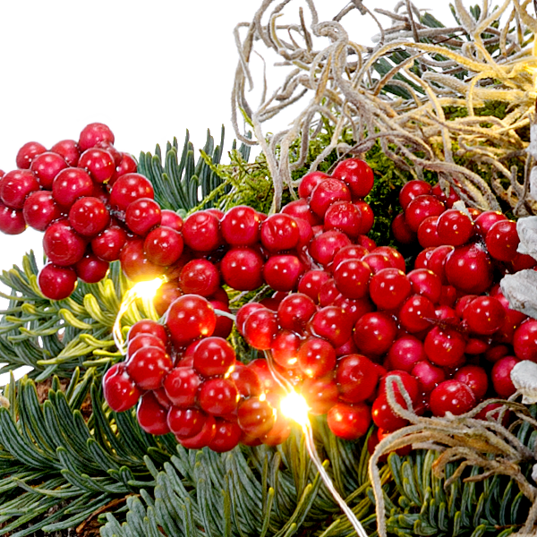 Arrangement Santa mit Lichterkette & mit Ferrero Giotto 3er