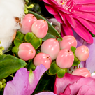 Blumenstrauß Herzlicher Gruß mit Vase & 2 Ferrero Rocher