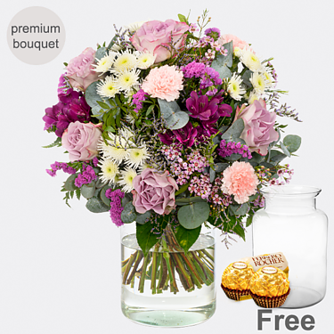 Premium Bouquet Traumhaft with premium vase & 2 Ferrero Rocher