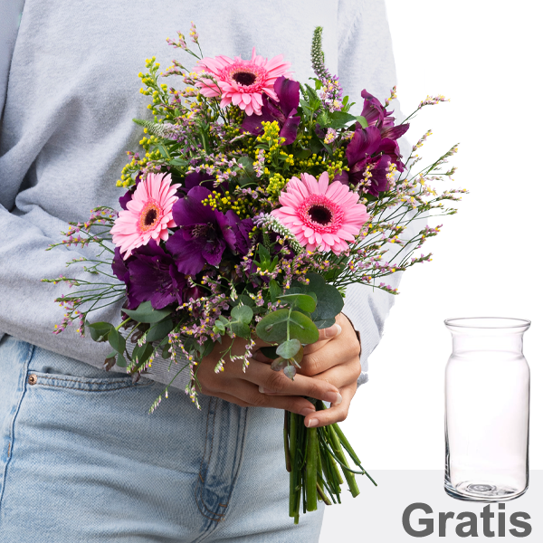 Blumenstrauß Ambiente mit Vase