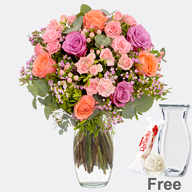 Flower Bouquet Blütenfreude with Vase & Ferrero Raffaello