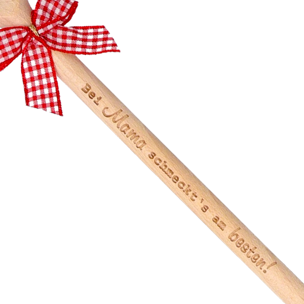 Wooden Cooking Spoon with Ribbon „Bei Mama schmeckt's am besten!“