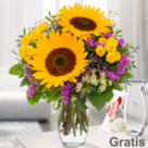 Blumenstrauß Glücksgefühl mit Vase & Ferrero Raffaello