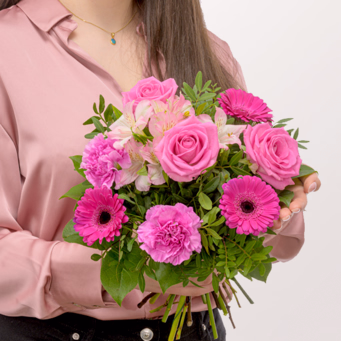 Flower Bouquet Frühlingsliebe with vase & Ferrero Giotto
