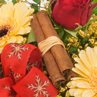 Blumenstrauß Winterglanz mit Vase