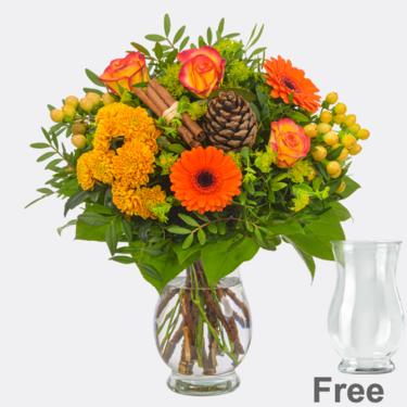 freshly tied Flower Bouquet Goldschimmer with vase