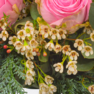 Rosenstrauß Wintermärchen mit Vase & 2 Ferrero Rocher