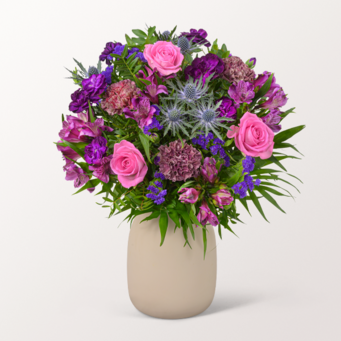 Blumenstrauß Blütenstar mit Vase & Teaballs & Ferrero Giotto 3er