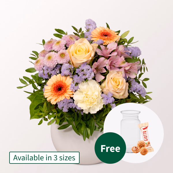 Flower Bouquet Blütenschönheit with vase & Ferrero Giotto