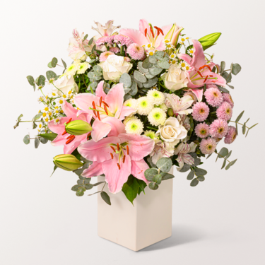 Premiumstrauß Blütenzauber mit Premiumvase & Ferrero Giotto 3er