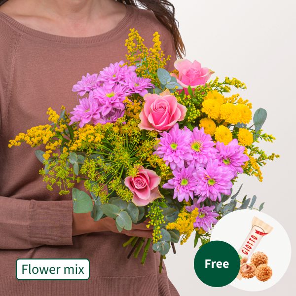 Flower Mix Blütengruß with 3 Ferrero Giotto