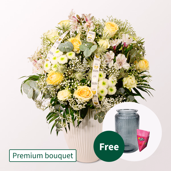 Premium Bouquet Ballade with Premium Vase & Halloren Balls