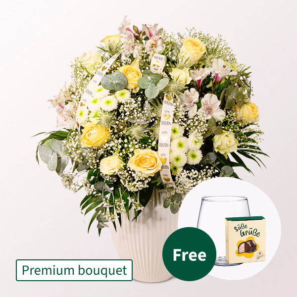 Premium Bouquet Ballade with Premium Vase & Halloren Balls