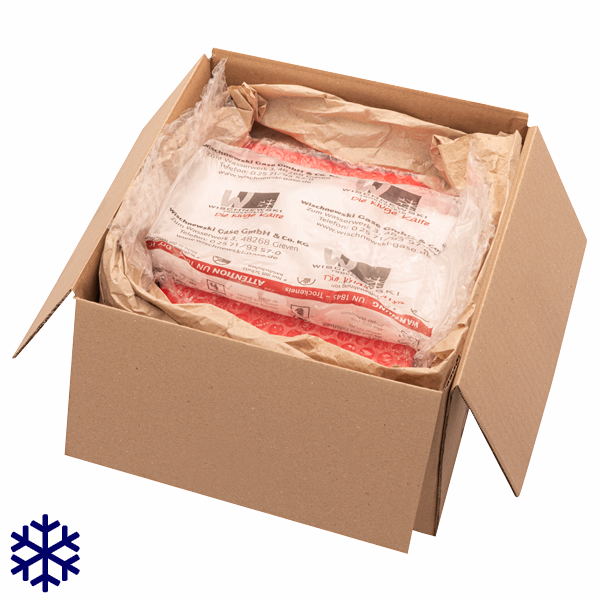 Labelable wild raspberry cake