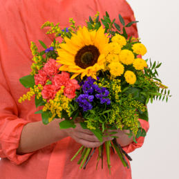 Blumenstrauß Sonnengrüße mit Vase & Ferrero Giotto 3er