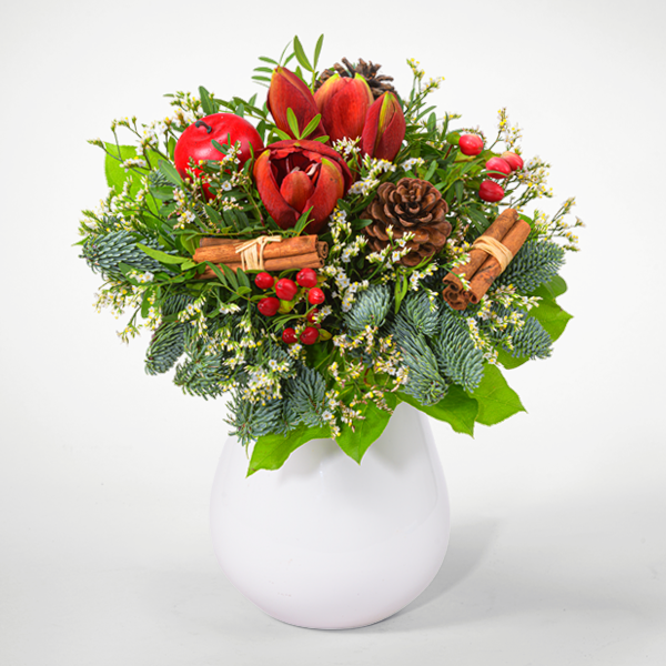 Blumenstrauß Winterstimmung mit Gutschein sowie mit Vase & Ferrero Giotto 3er