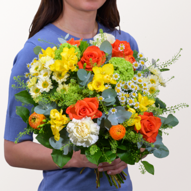 Flower Bouquet Frühlingswiese with vase & 3 Ferrero Giotto