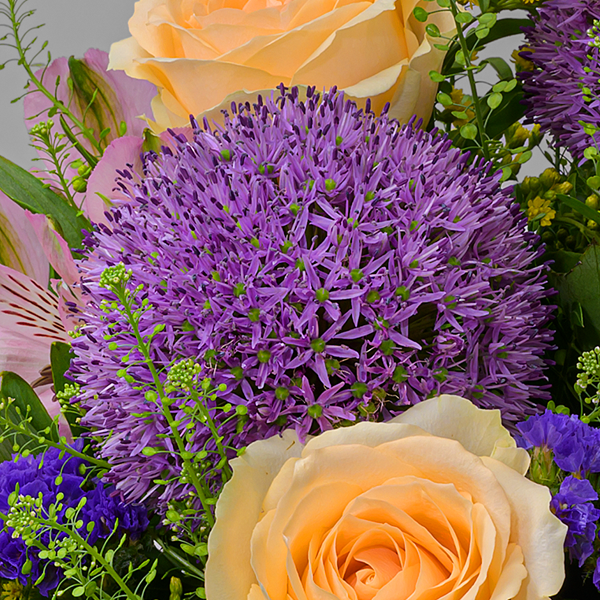 Blumenstrauß Poesie mit Vase &amp; Ferrero Giotto 3er | FloraPrima