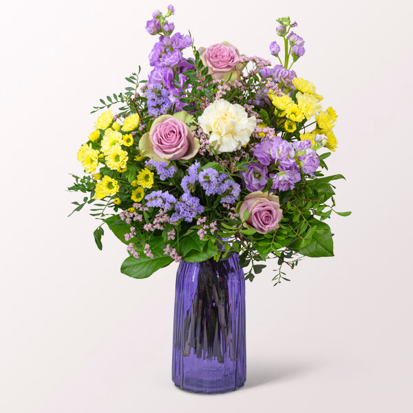 Romantikabo mit Vase