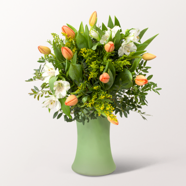 Blumenstrauß Tulpentraum mit Vase & Ferrero Giotto 3er