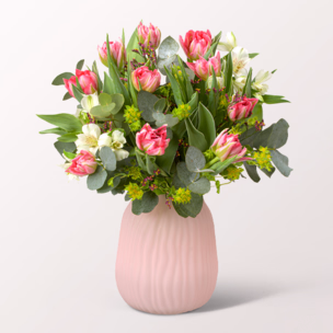 Blumenstrauß Tulpenfest mit Vase & Ferrero Giotto 3er