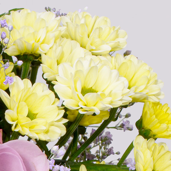 Blumenstrauß Glückspost mit Vase & Ferrero Giotto 3er