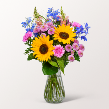 Flower Bouquet Lovely with vase & 3 Ferrero Giotto